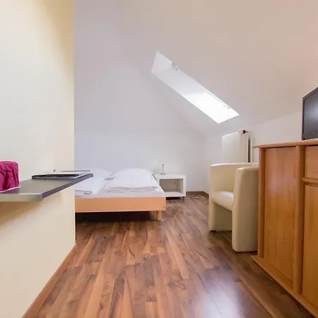 그레고리 호텔 2*