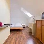 Gregory Hotel 2*